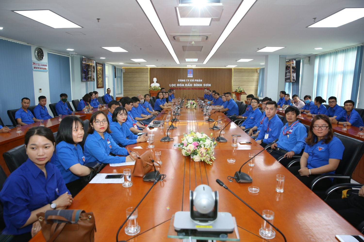 {LIVE} Đối thoại trực tuyến giữa Tổng Giám đốc Petrovietnam với đoàn viên, thanh niên Dầu khí trên cả nước