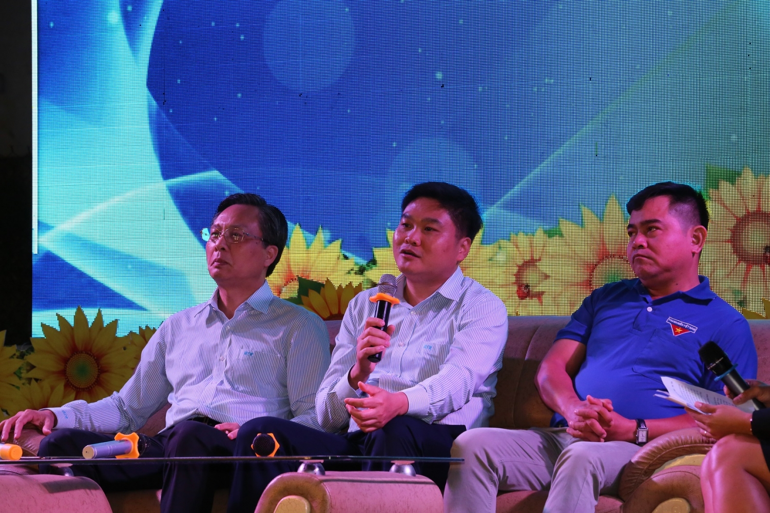“Đoàn là nơi để thanh niên rèn luyện và giúp đỡ thanh niên trưởng thành”