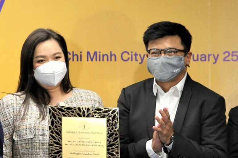 Vợ chồng bà Nguyễn Thanh Phượng tiếp tục nhận thù lao 0 đồng - 1