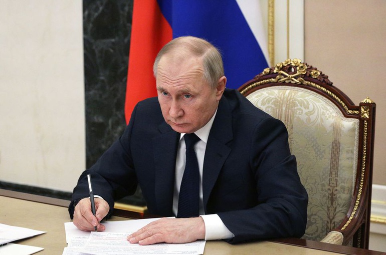 Tổng thống Putin lên tiếng giữa cuộc chiến kinh tế chưa từng có - 1