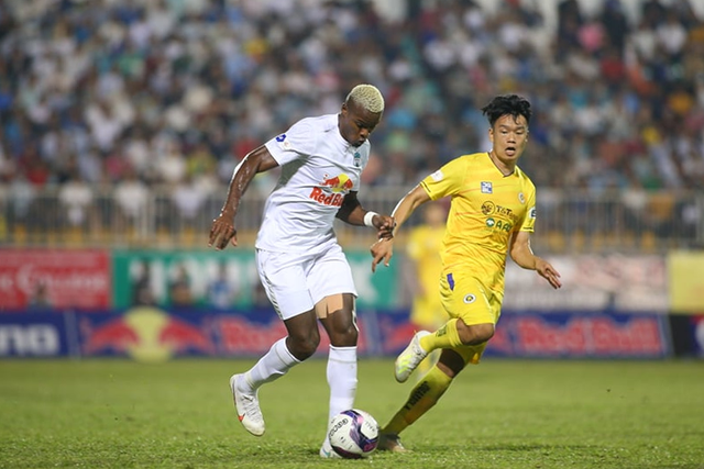 HA Gia Lai 1-0 Hà Nội: Siêu phẩm sút xa của Xuân Trường - 5