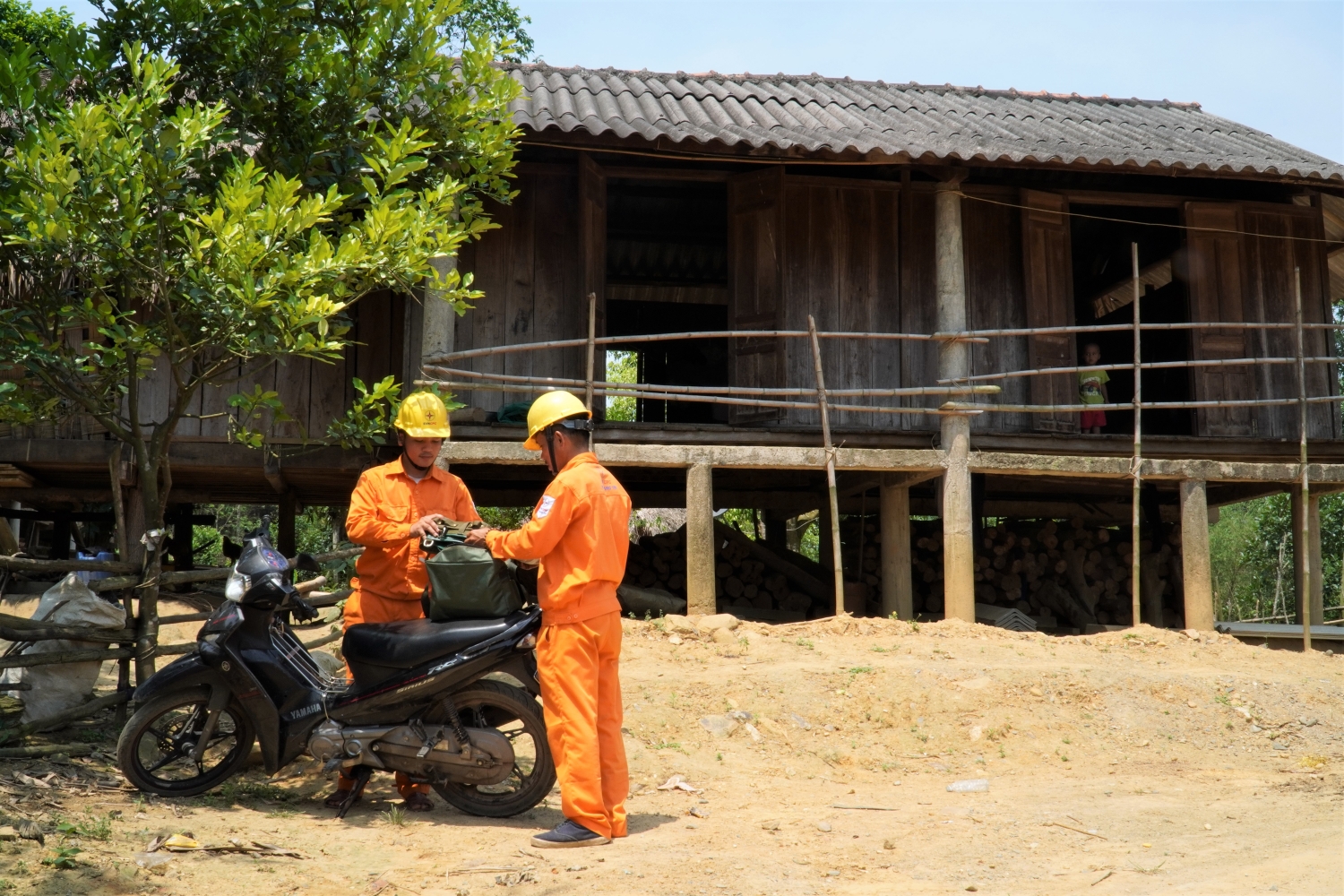 Đảm bảo nguồn điện sáng cho Vĩnh Ô