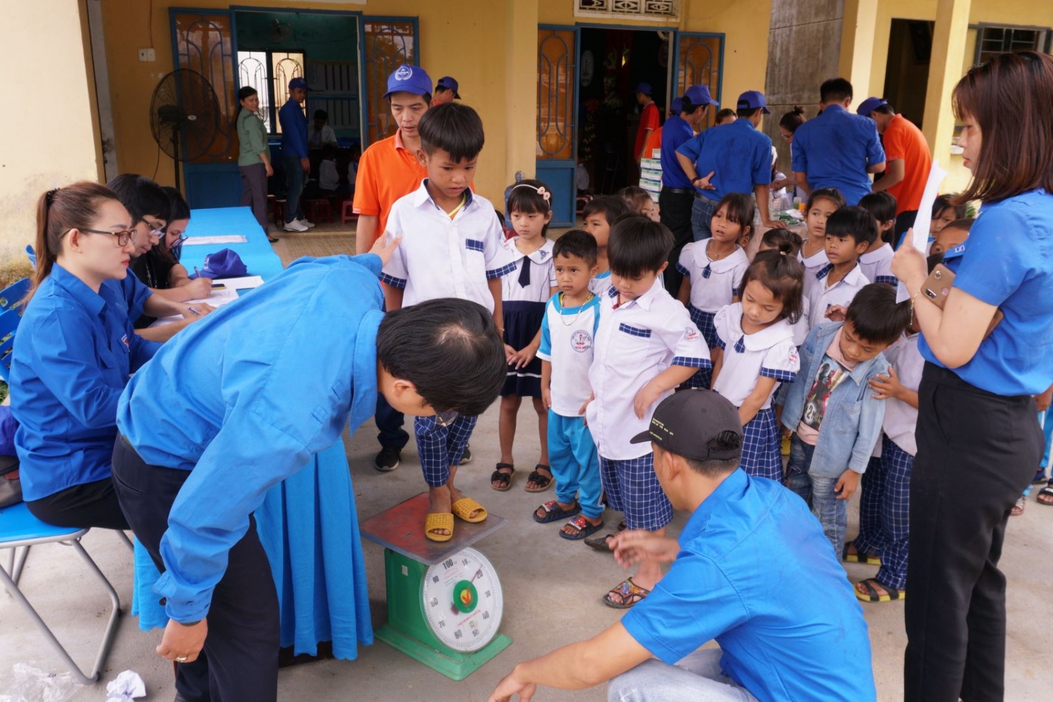 Chương trình ASXH về nguồn với chủ đề Ngày hội thống nhất của Đoàn Thanh niên Khối Nhà máy BSR