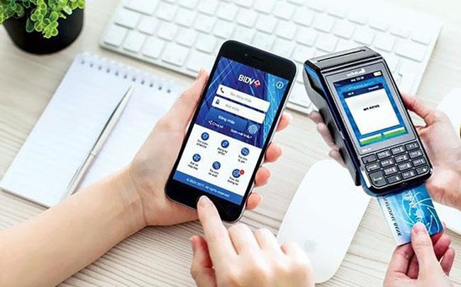 Chỉ thị đẩy mạnh các giải pháp phát triển thanh toán không dùng tiền mặt