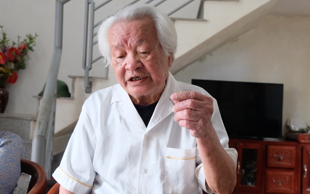 Cựu binh quân y Điện Biên Phủ: Lính trận băng vết thương xong lại ôm súng - 1 Cựu binh quân y Điện Biên Phủ: Lính trận băng vết thương xong lại ôm súng - 1