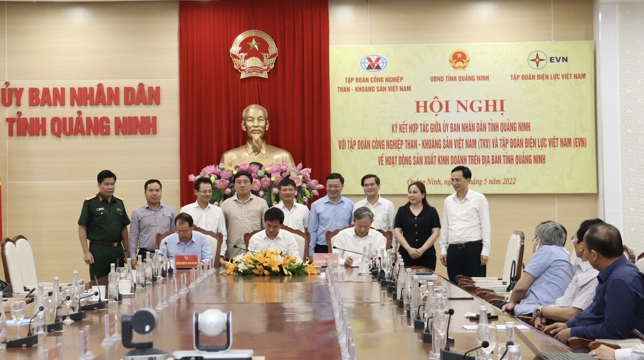 Tháo gỡ khó khăn của các ngành điện, than tại tỉnh Quảng Ninh