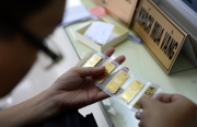 Giá vàng hôm nay 28/7 tăng mạnh