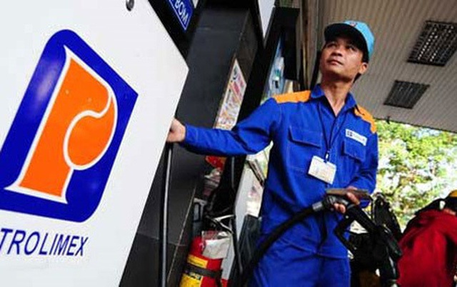 Xăng tăng trở lại, Petrolimex vẫn lên kế hoạch giảm lãi tới 72%! Xăng tăng trở lại, Petrolimex vẫn lên kế hoạch giảm lãi tới 72%!