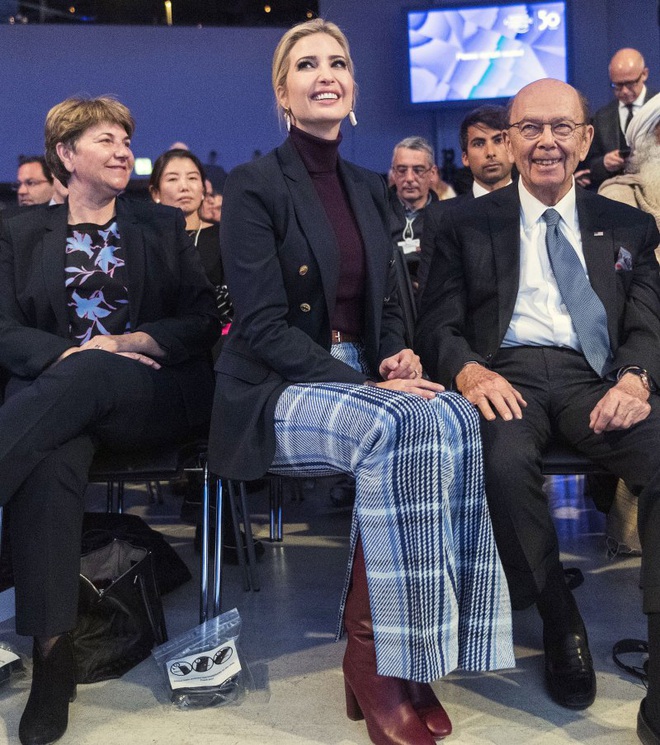 Phong thái và gu thời trang đẳng cấp của Ivanka Trump - 16