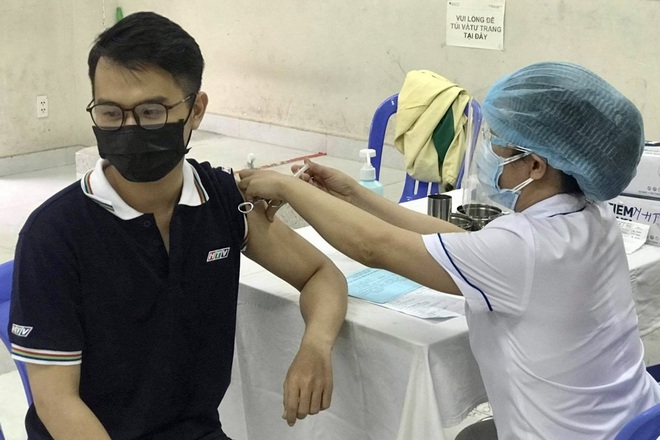 Được tiêm vắc xin thời điểm này chính là món quà sức khỏe ý nghĩa - 6