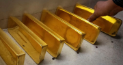 Nga sẽ bị tác động ra sao nếu G7 cấm vận kho vàng?