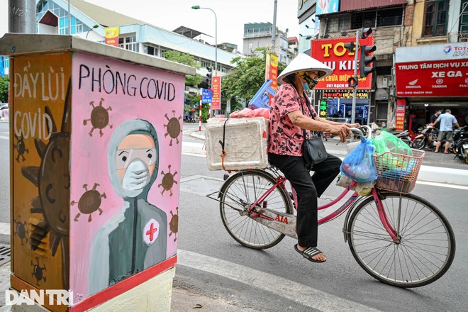 Bí thư Hà Nội: Tranh thủ từng phút, tận dụng 15 ngày vàng khống chế dịch - 2