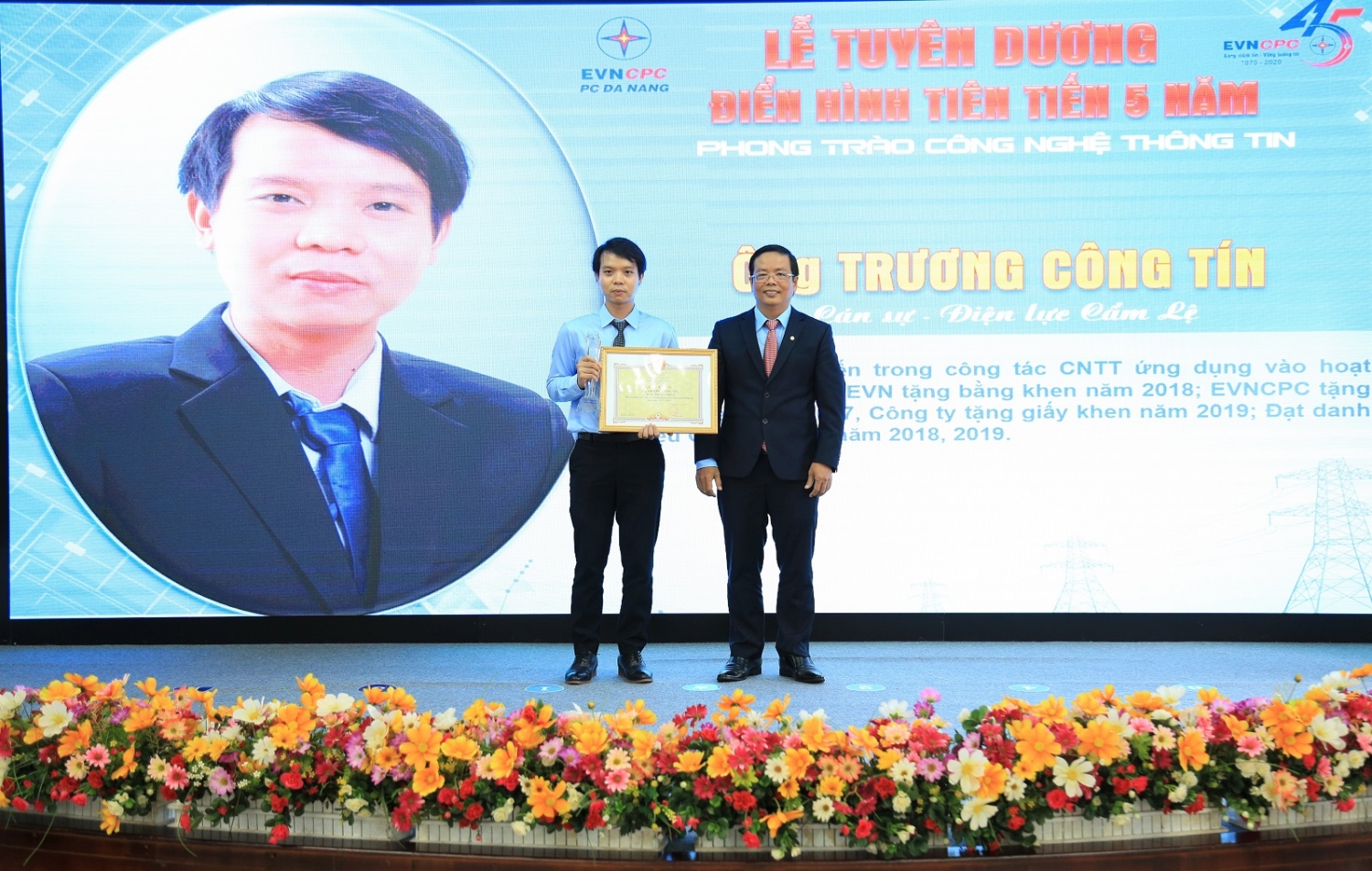 Tia nắng lặng thầm