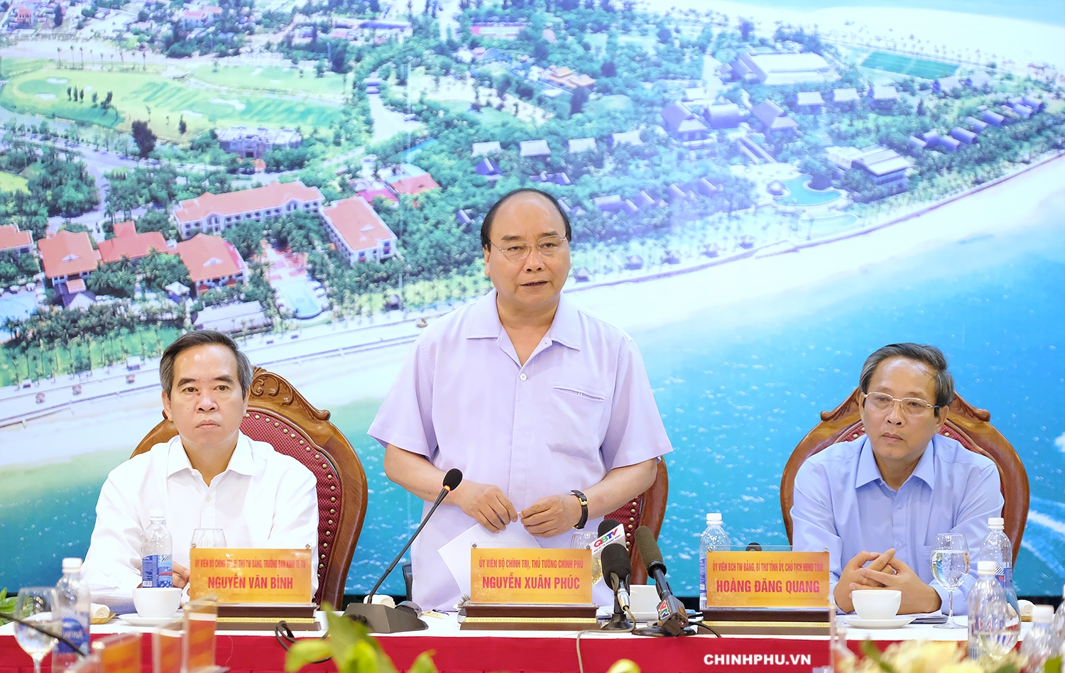 Thủ tướng: Du lịch, dịch vụ được xem là “viên kim cương xanh” độc nhất vô nhị của Quảng Bình