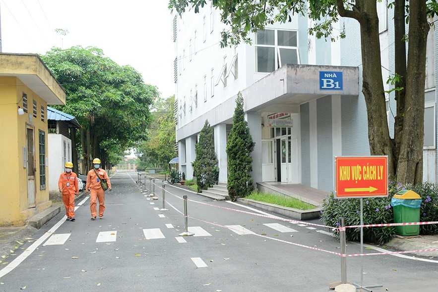 Giảm giá điện đợt 4: EVN tiếp tục thể hiện trách nhiệm với đất nước, với nhân dân