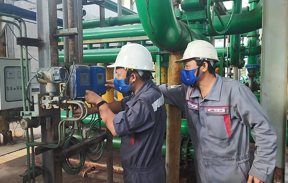 Giữ nguồn điện sáng trong mùa dịch