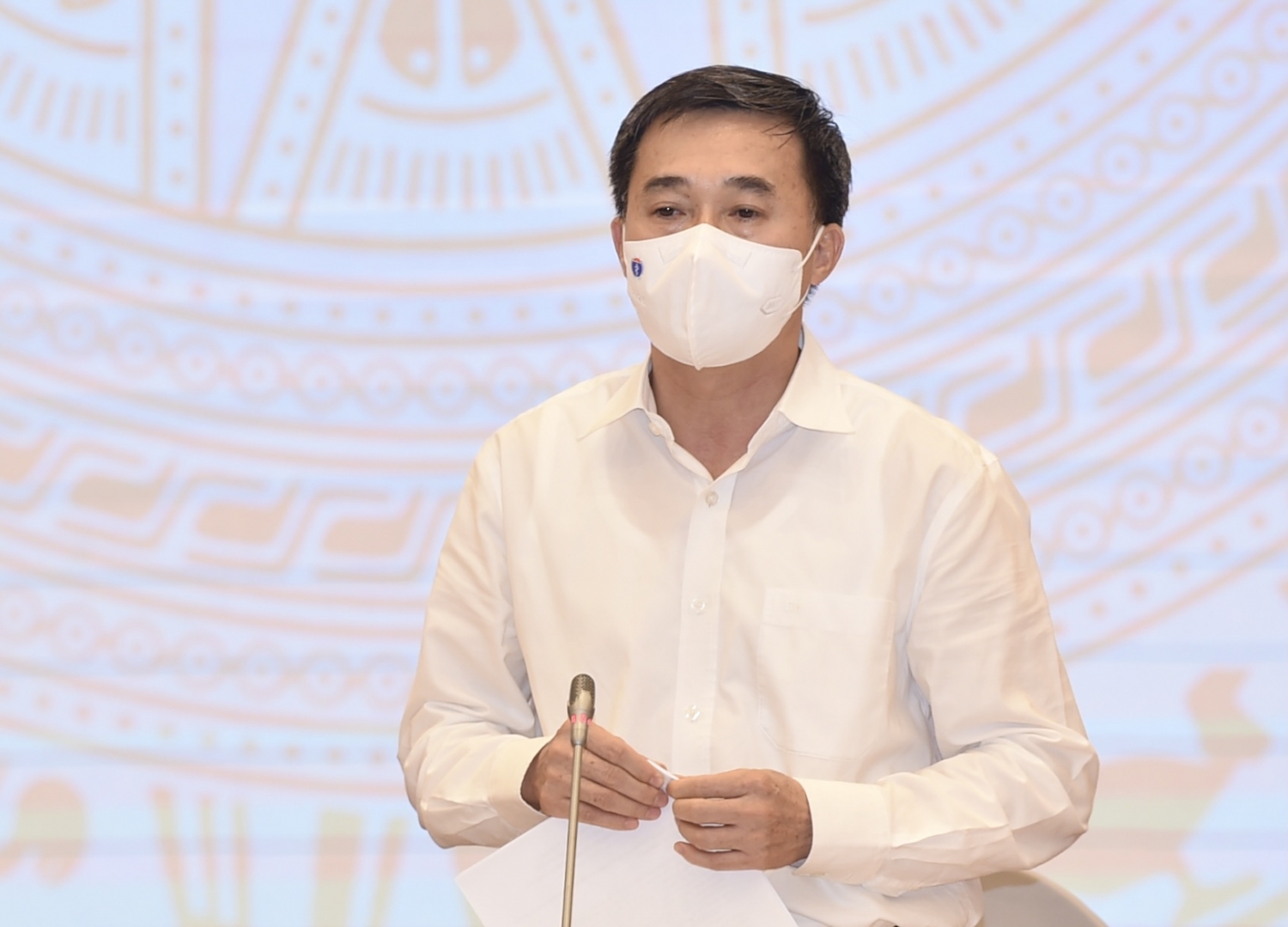 Tăng tốc tiêm chủng nhưng phải an toàn, “tiêm mũi nào an toàn mũi ấy”