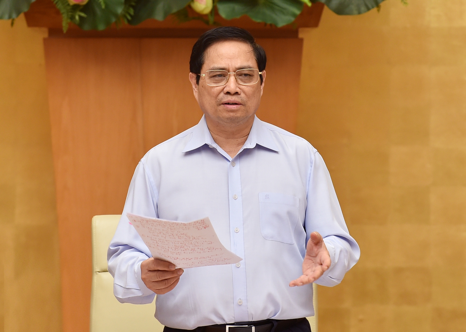 Thủ tướng: Khắc phục ngay tình trạng kén chọn, chờ đợi vắc xin