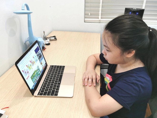 Bộ trưởng GD-ĐT: Dạy học trực tuyến trở thành việc lâu dài - 2