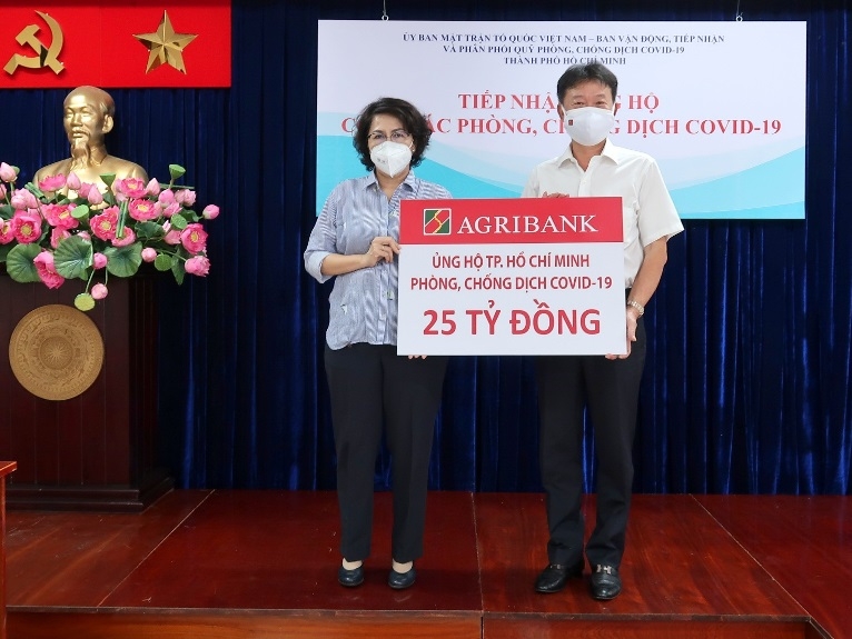 Agribank ủng hộ các tỉnh phía Nam hơn 60 tỷ đồng trong công tác phòng, chống dịch COVID-19