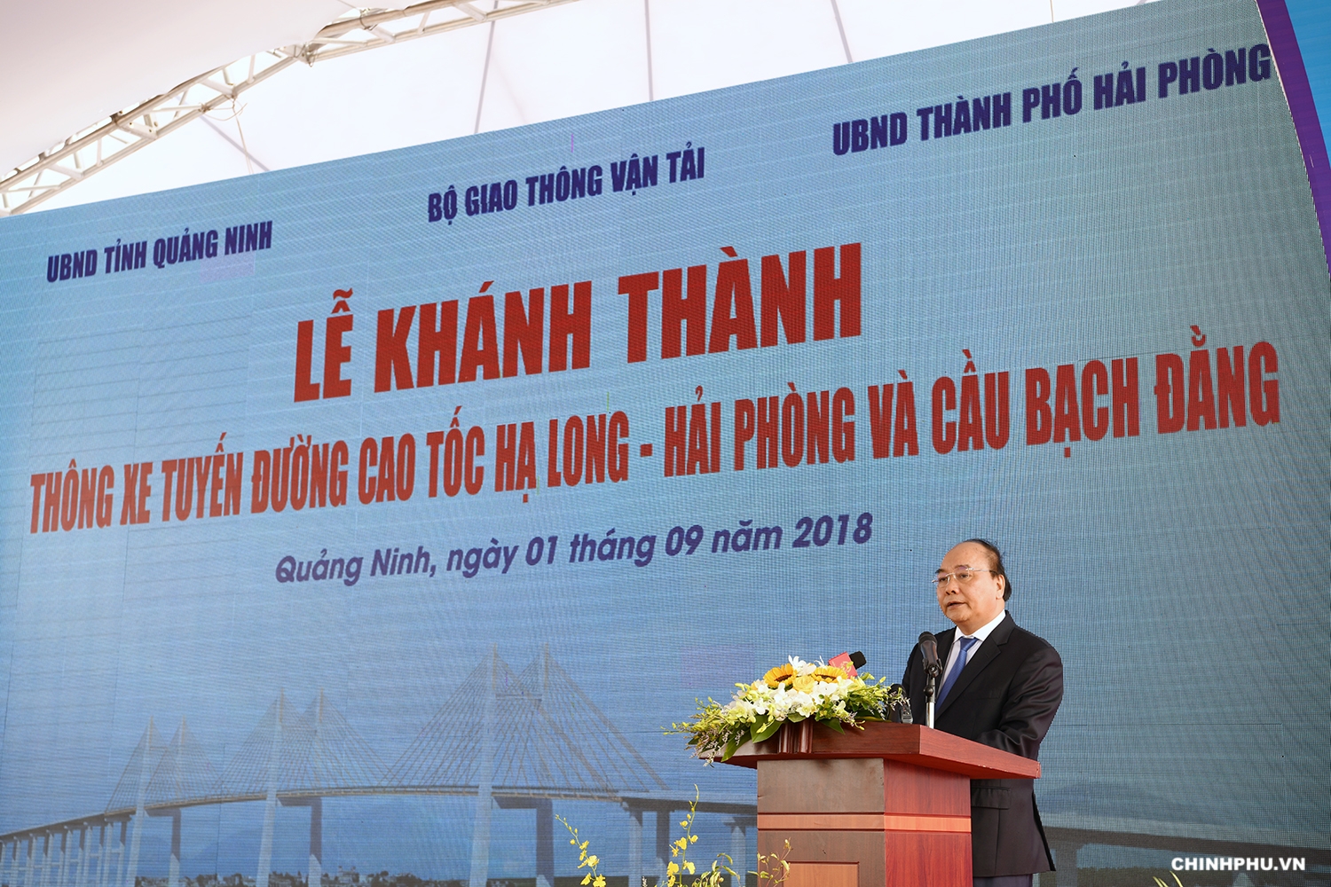 Khánh thành cầu Bạch Đằng, thông xe cao tốc Hạ Long - Hải Phòng cau bach dang la minh chung ve tinh than tu luc tu cuong lam chu cong nghe va thi cong cau duong cua nguoi viet