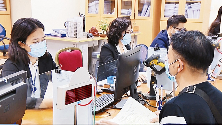 Thu ngân sách của ngành Thuế giảm mạnh, chỉ bằng 55,8% so với cùng kỳ 2020