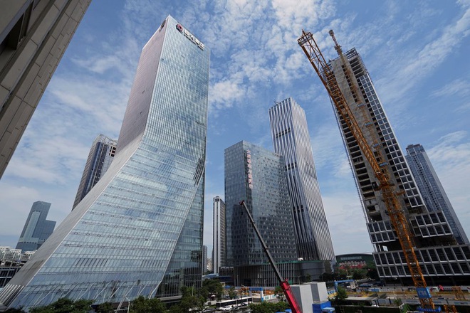 Bom nợ Evergrande thoát vỡ nợ lần 2 trong gang tấc - 1
