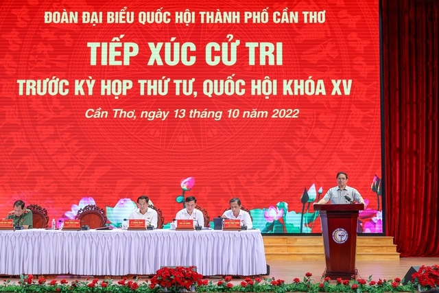 Thủ tướng: Đề xuất nâng lương cơ sở thêm 20,8%; phản ứng linh hoạt hơn trong điều hành xăng dầu
