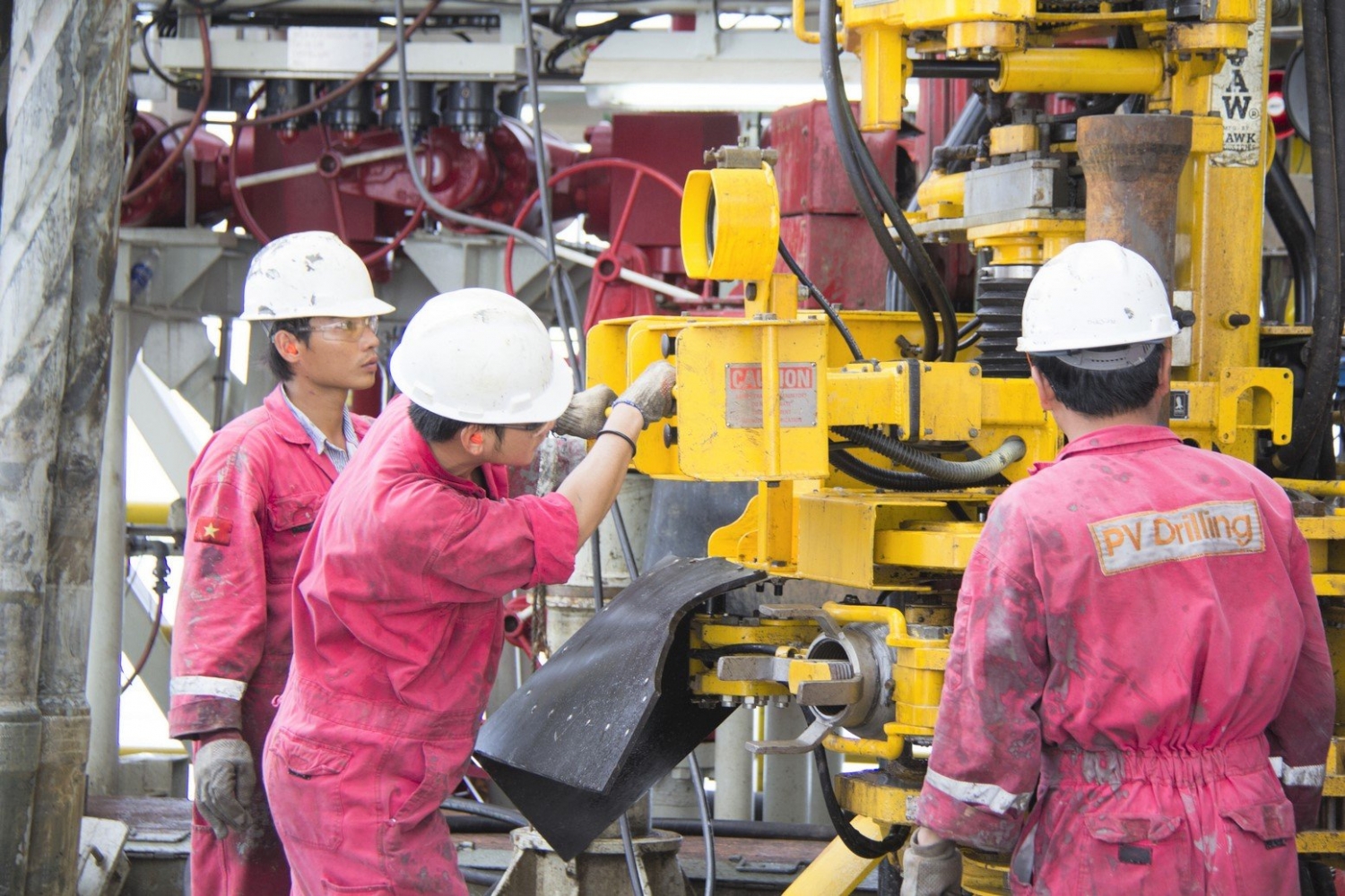 Dự thảo Luật Dầu khí (sửa đổi): Đặt lợi ích quốc gia lên trên hết