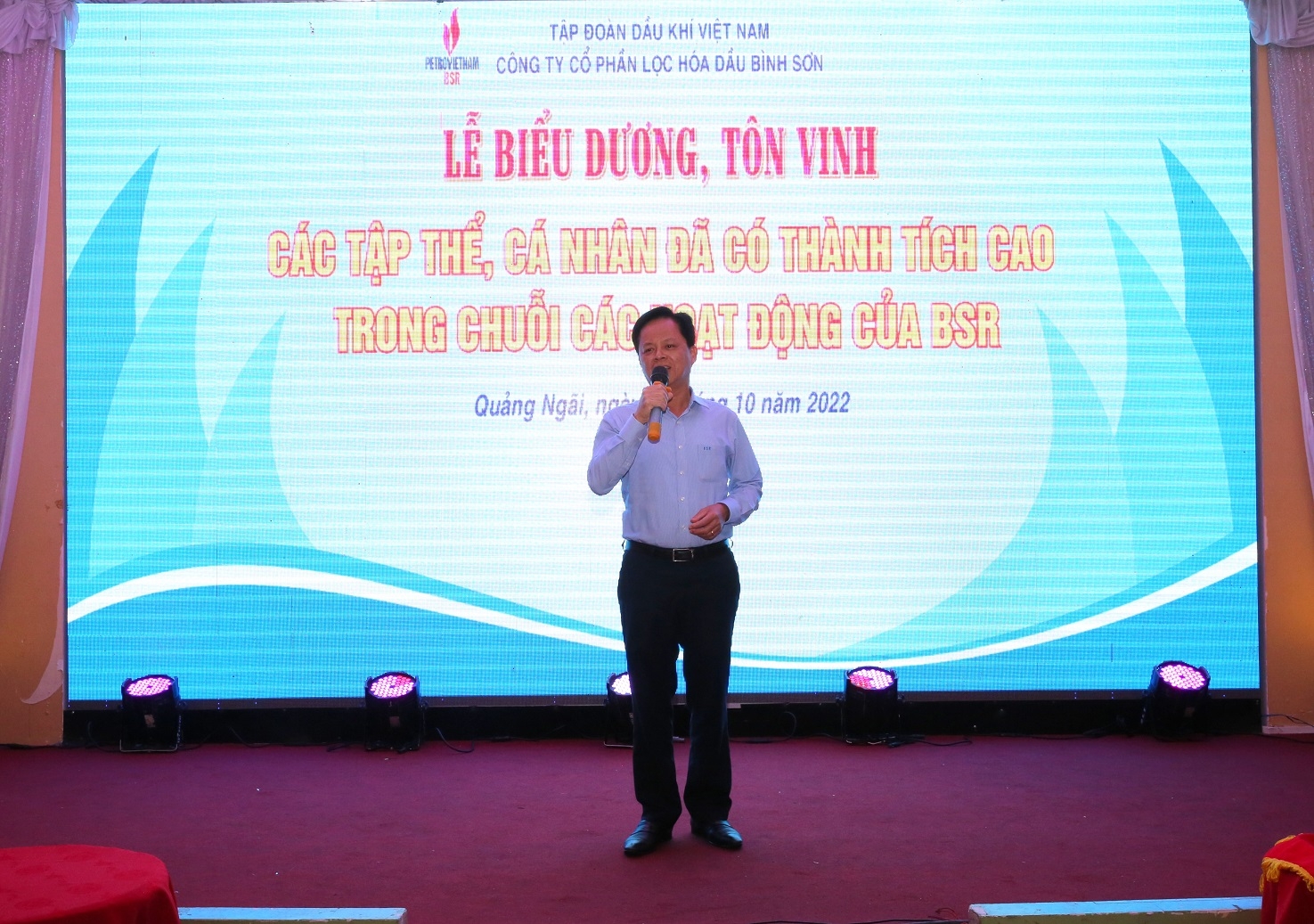 Tôn vinh các tập thể, cá nhân có thành tích xuất sắc trong chuỗi các hoạt động góp phần xây dựng văn hóa BSR