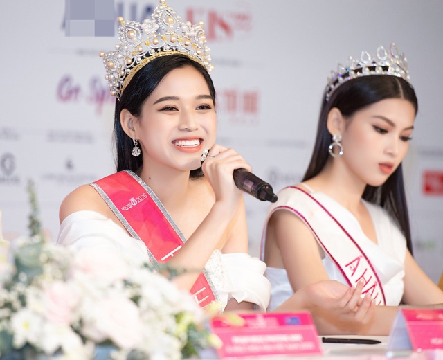 Đỗ Thị Hà nói gì về dòng trạng thái “Cuộc đời tôi là một câu chuyện buồn”? - 2