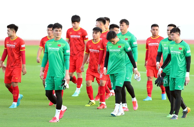 HLV Park Hang Seo làm việc với Tấn Trường về chuyện livestream - 2
