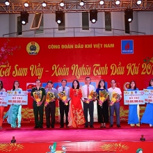 cong doan pvc to chuc tet sum vay cho nguoi lao dong tren cong truong nmnd song hau 1