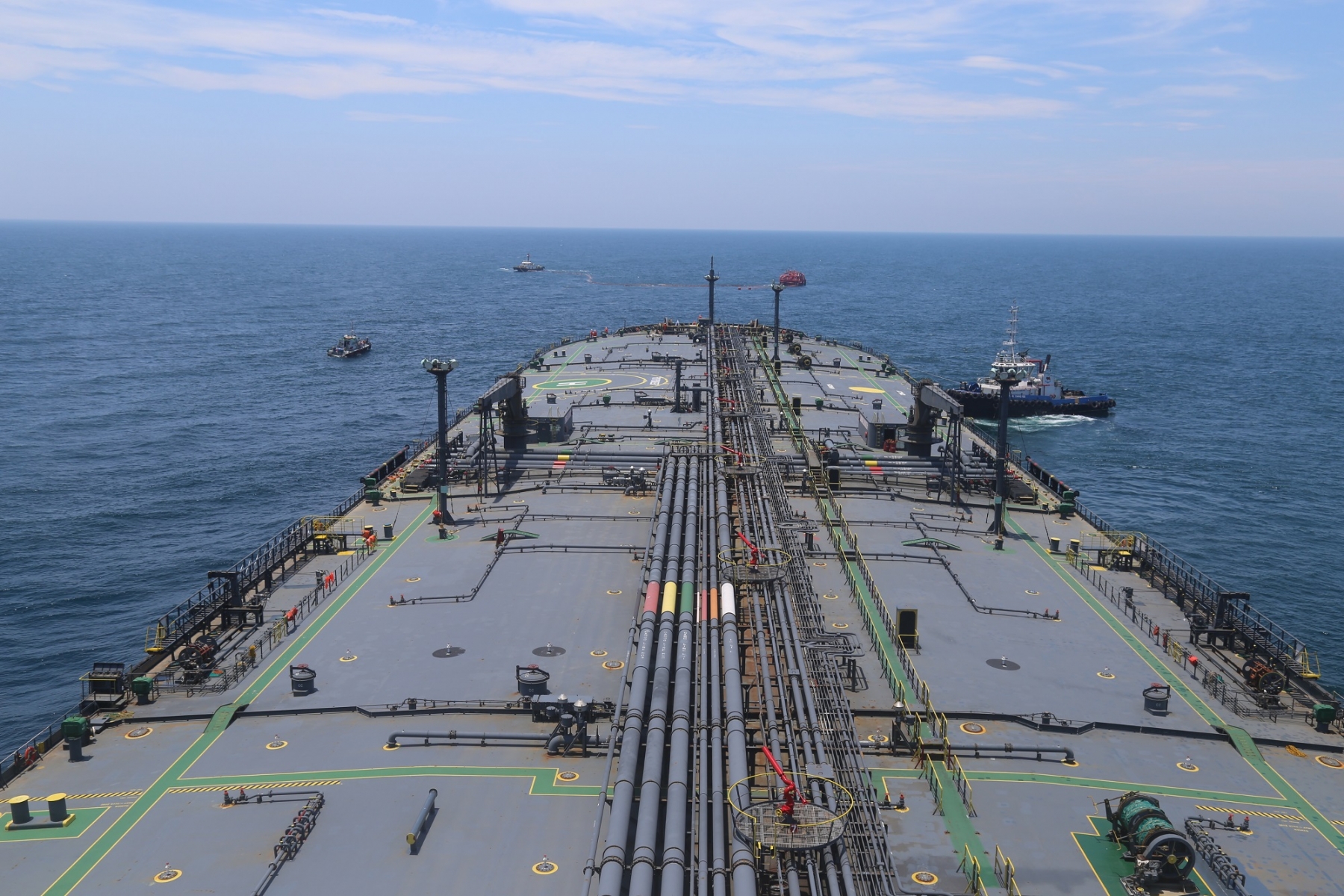 pvtrans pacific cung cap tau vlcc van chuyen dau tho cho nmld nghi son