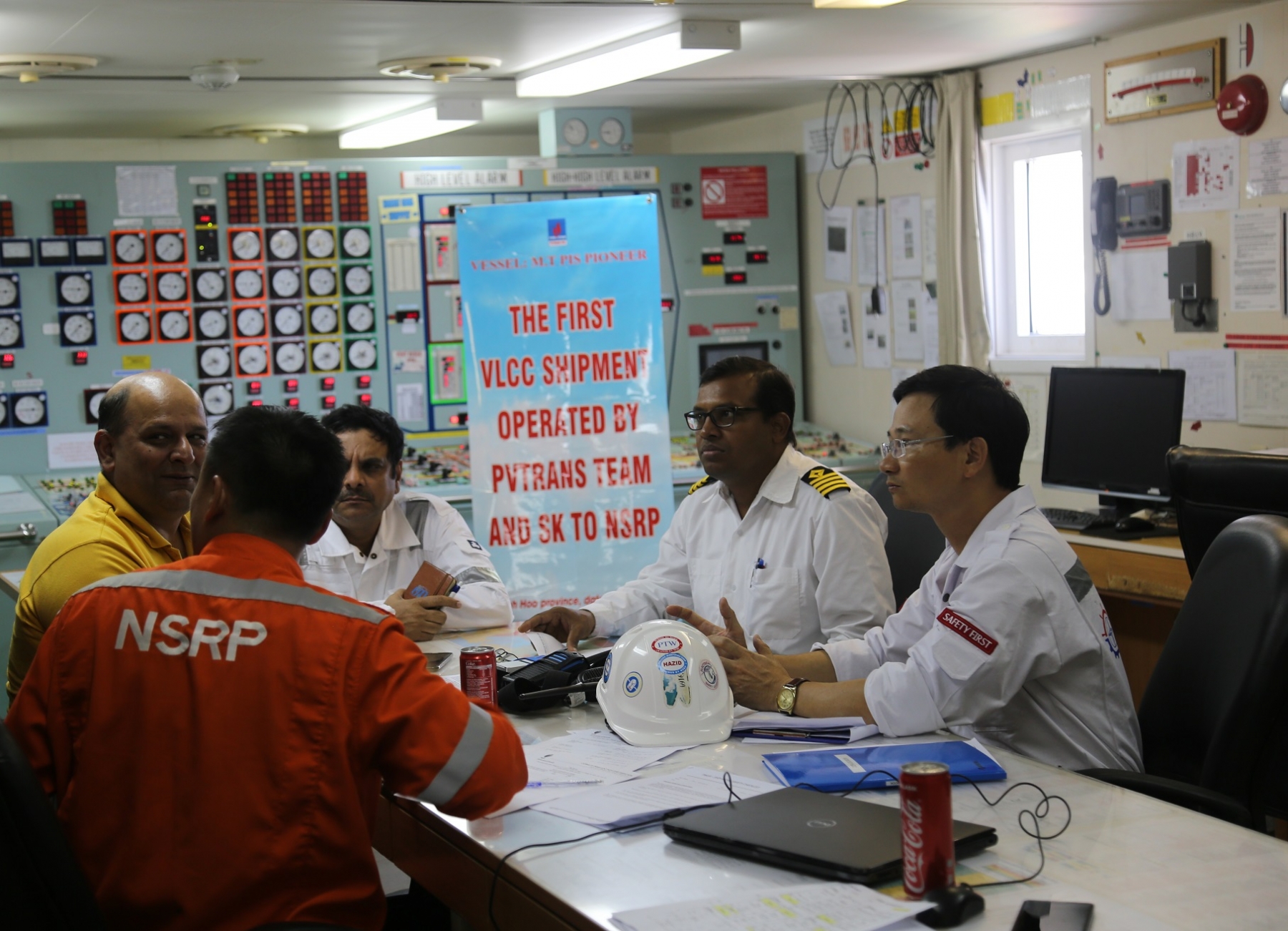 pvtrans pacific cung cap tau vlcc van chuyen dau tho cho nmld nghi son