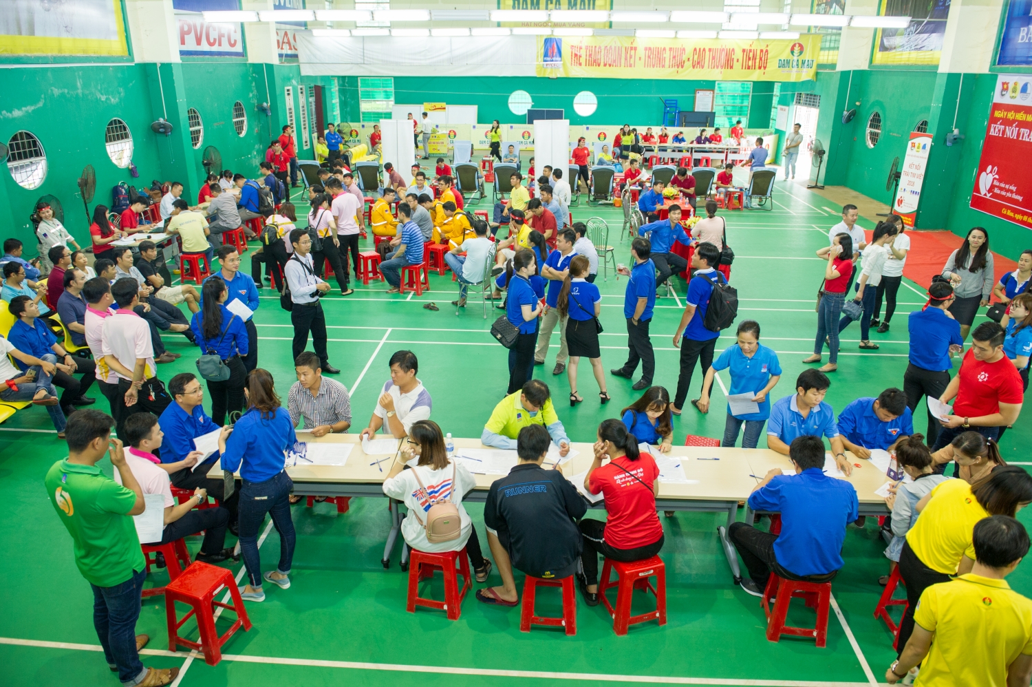 tuoi tre pvcfc to chuc hien mau nhan dao ket noi trai tim viet