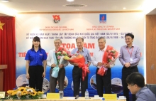 doan thanh nien tap doan lam viec voi doan khao sat thuc hien quy che can bo doan