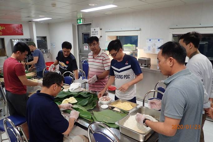 don tet giua trung khoi hai thach vung niem tin bien dao phai giu gin san xuat can lien tuc
