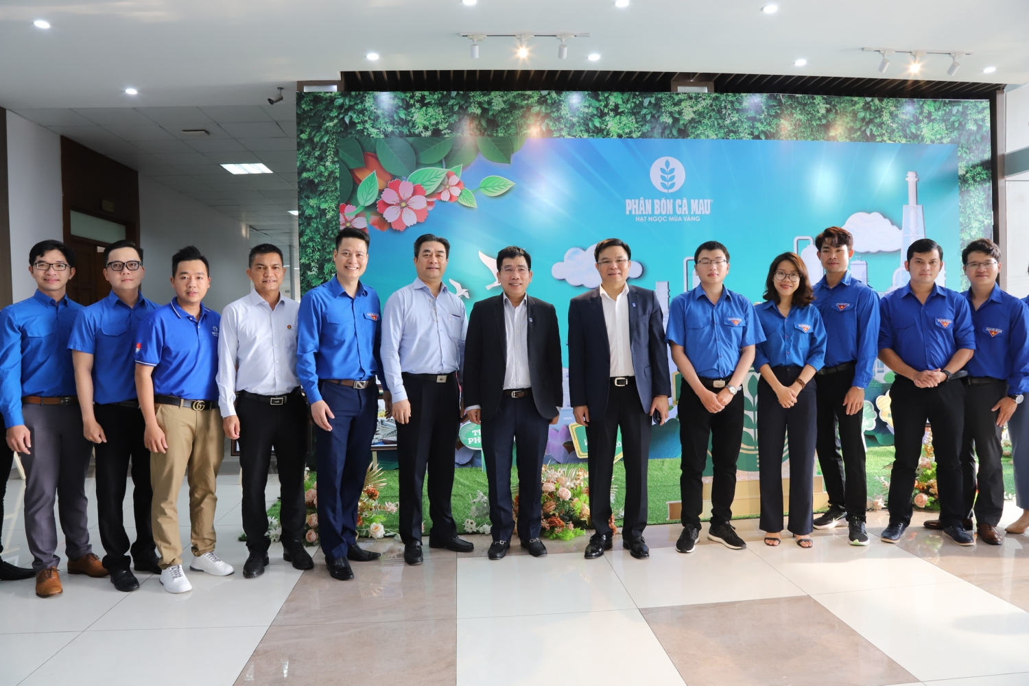{LIVE} Đối thoại trực tuyến giữa Tổng Giám đốc Petrovietnam với đoàn viên, thanh niên Dầu khí trên cả nước