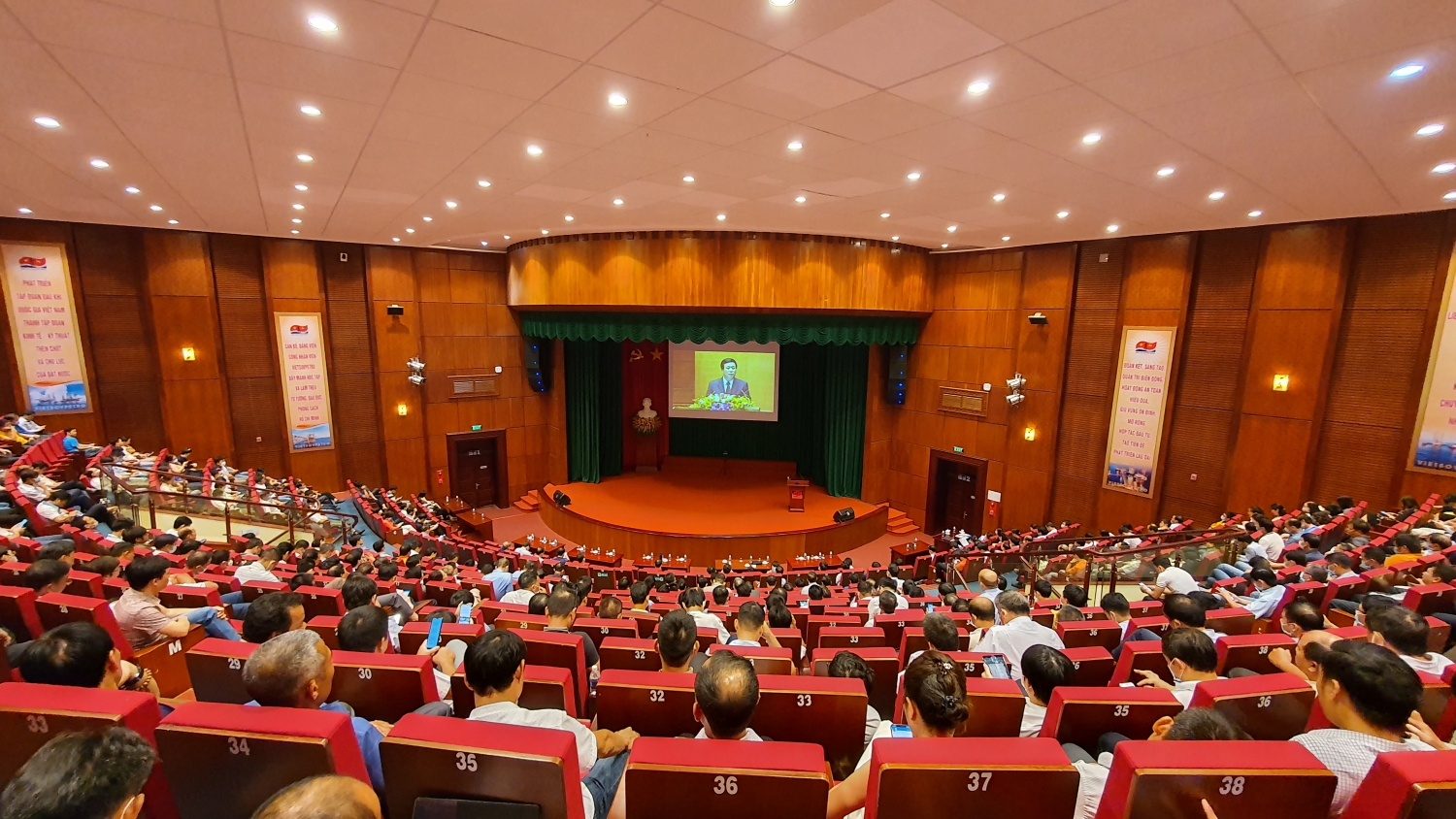Petrovietnam học tập, quán triệt nghị quyết Đại hội XIII