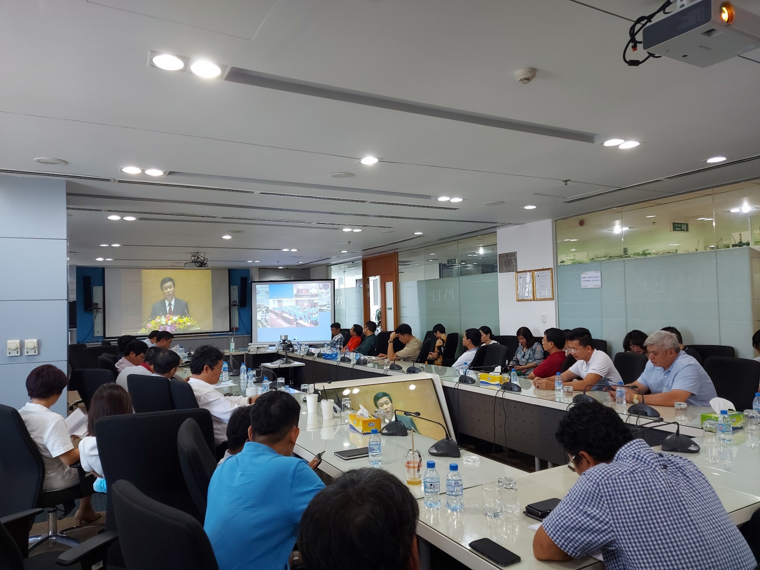 Đảng bộ Tập đoàn Dầu khí Quốc gia Việt Nam tham gia học tập, quán triệt Nghị quyết Đại hội XIII của Đảng