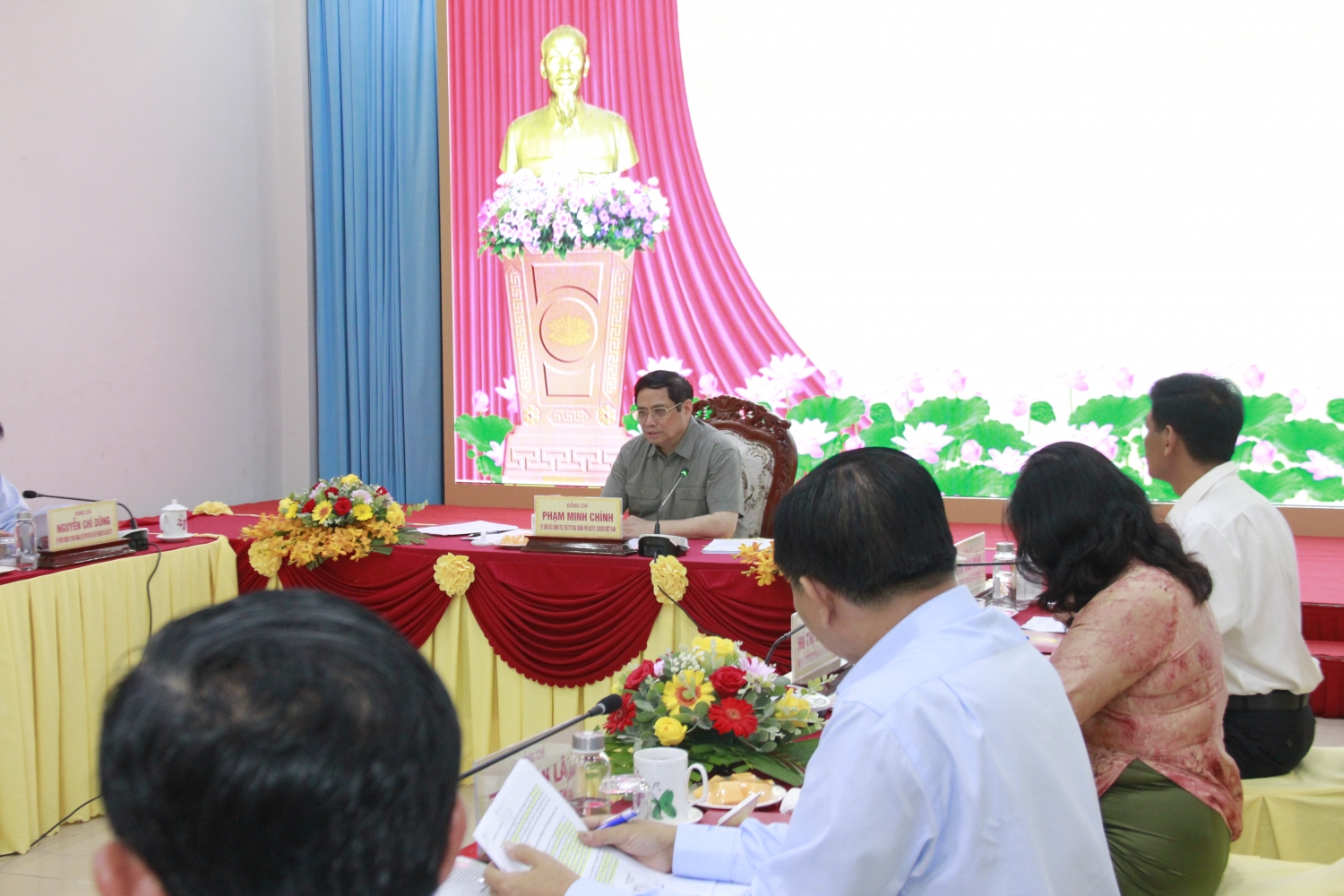 Thủ tướng chỉ đạo tháo gỡ khó khăn đối với Dự án NMNĐ Long Phú 1 Thủ tướng chỉ đạo tháo gỡ khó khăn đối với Dự án NMNĐ Long Phú 1