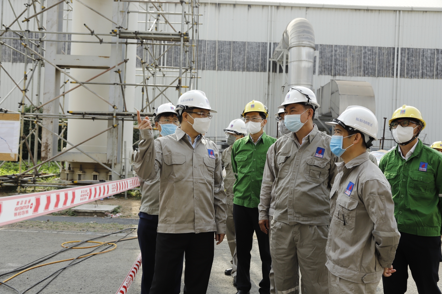 Tổng Giám đốc Petrovietnam Lê Mạnh Hùng kiểm tra công tác BDTT Nhà máy Đạm Phú Mỹ và làm việc với PVFCCo