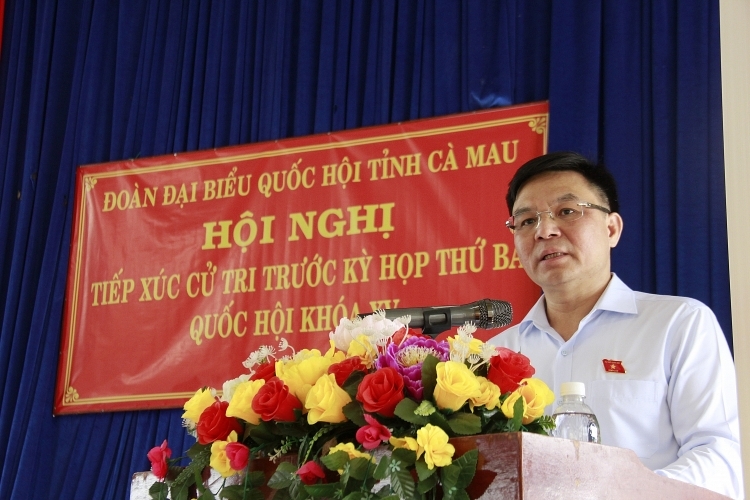 Đồng chí Lê Mạnh Hùng tiếp xúc cử tri xã Khánh An (Cà Mau)