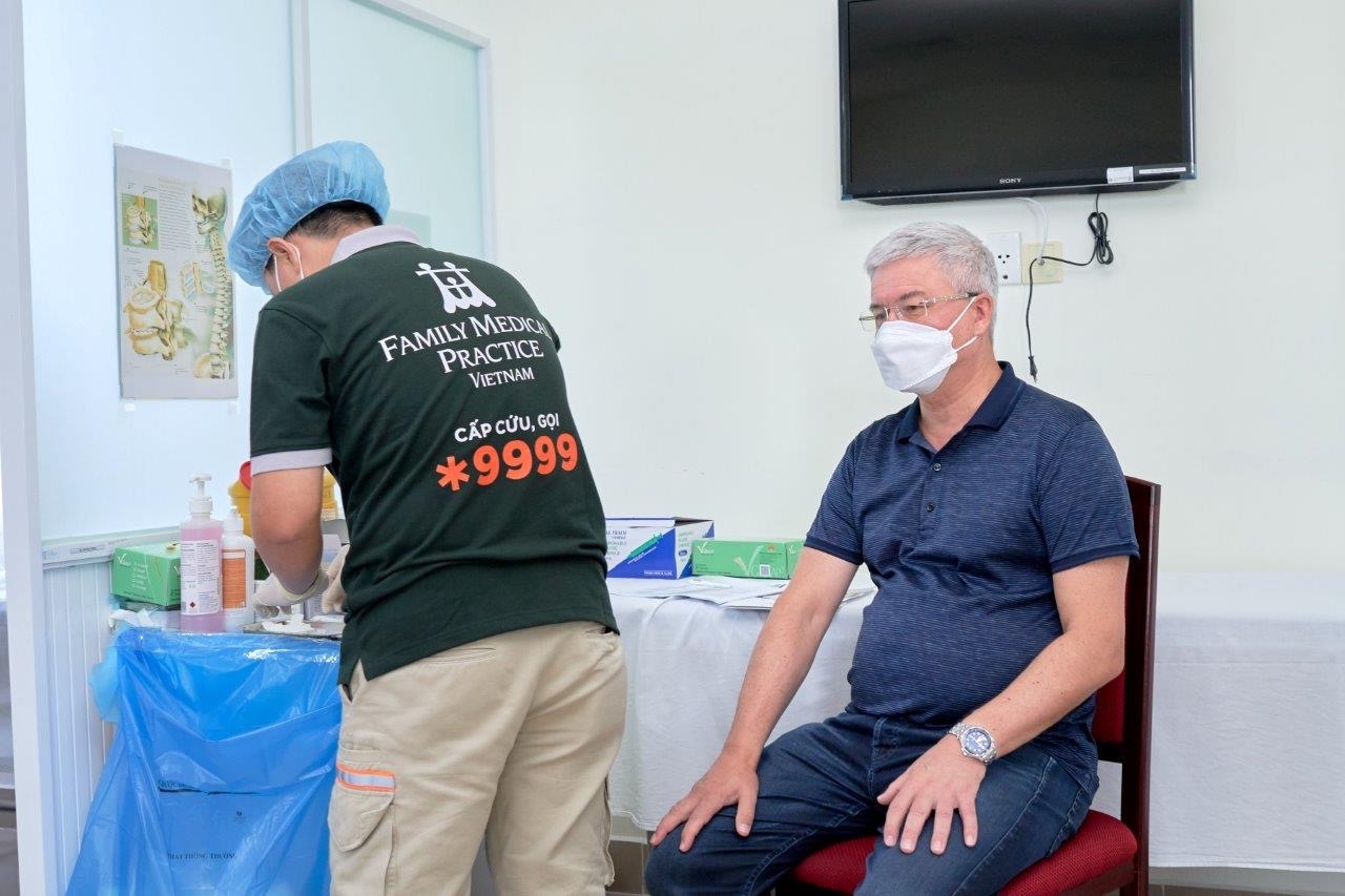Vietsovpetro triển khai tiêm vắc-xin ngừa COVID-19 cho cán bộ công nhân viên và người lao động