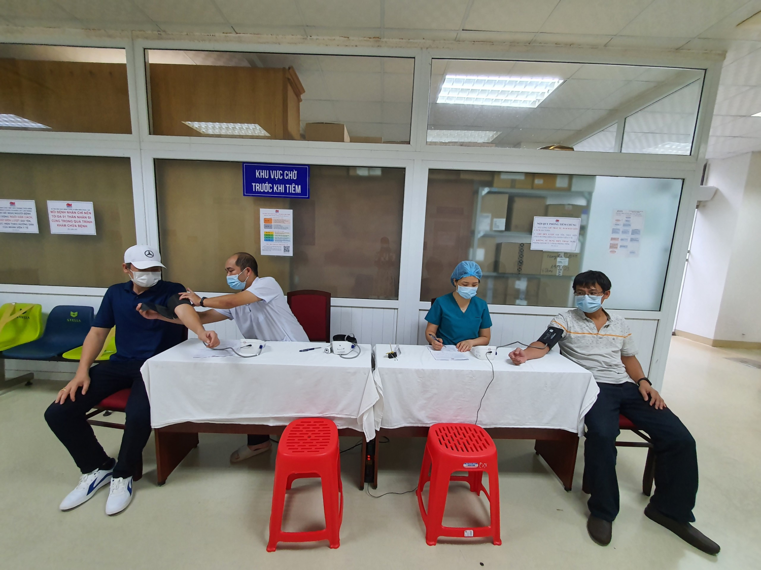 Vietsovpetro triển khai tiêm vắc-xin ngừa COVID-19 cho cán bộ công nhân viên và người lao động