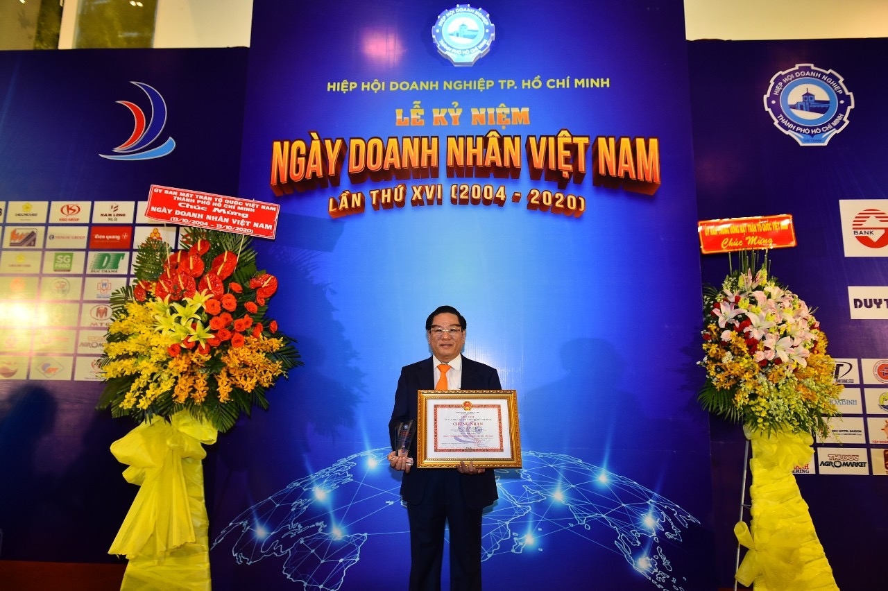 BIENDONG POC được tôn vinh Doanh nghiệp   Doanh nhân TP. HCM tiêu biểu năm 2020