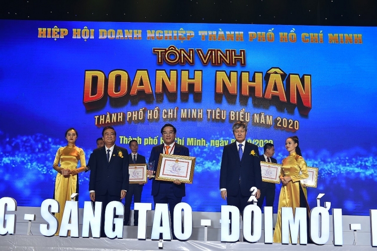 BIENDONG POC được tôn vinh Doanh nghiệp   Doanh nhân TP. HCM tiêu biểu năm 2020