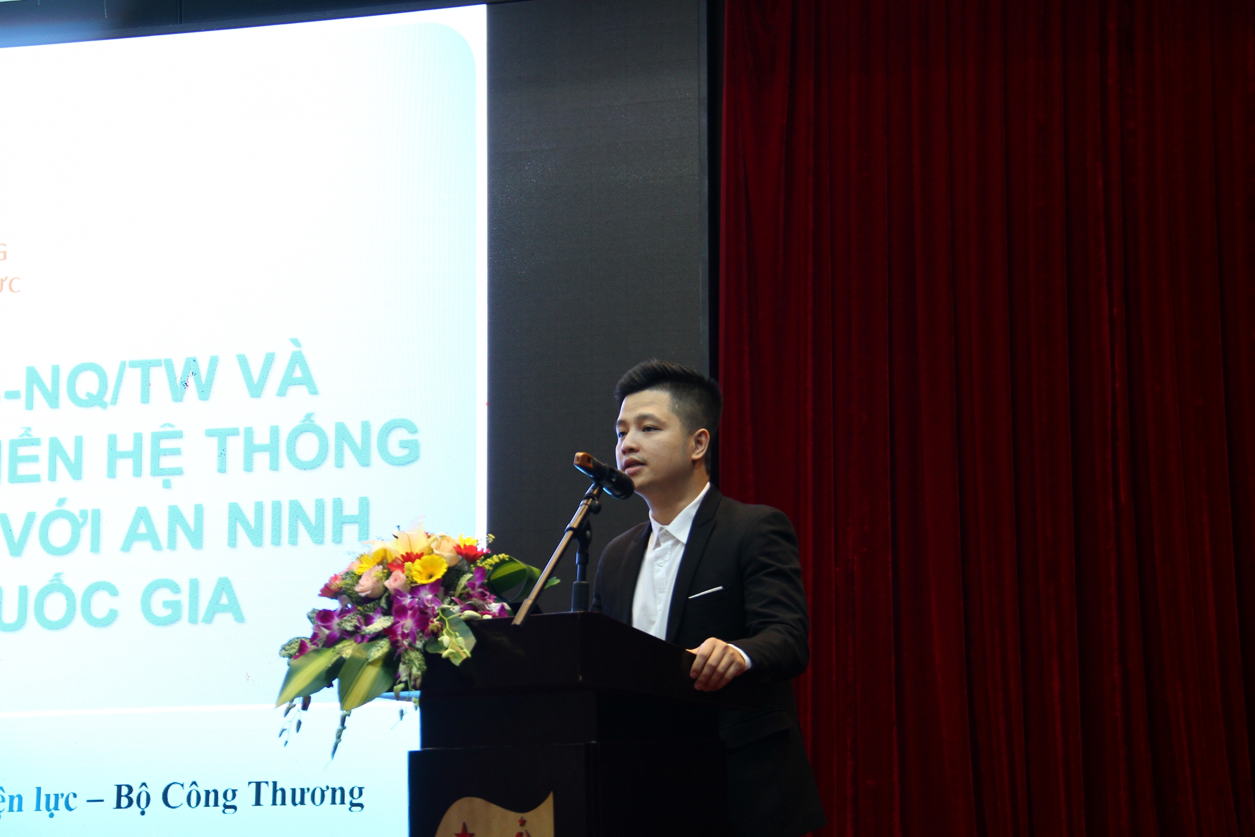 Tuổi trẻ Vietsovpetro với Sự phát triển của lĩnh vực điện gió ngoài khơi và năng lực của Vietsovpetro