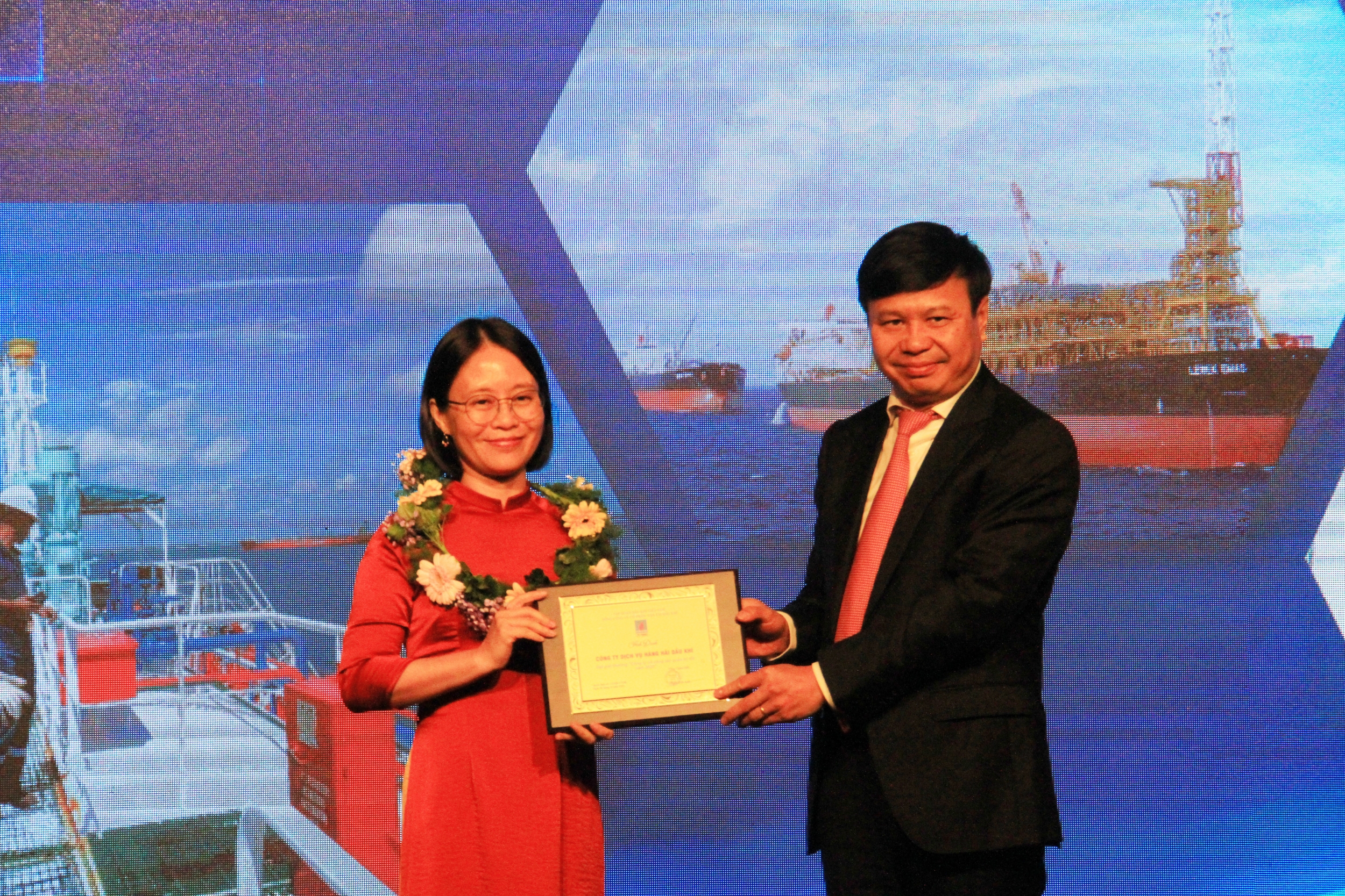 Năm 2020, vượt “khủng hoảng kép”, PVTrans hoàn thành vượt mức các chỉ tiêu quan trọng